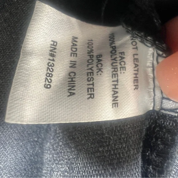 Superdown Black Shorts - Picture 4 of 4